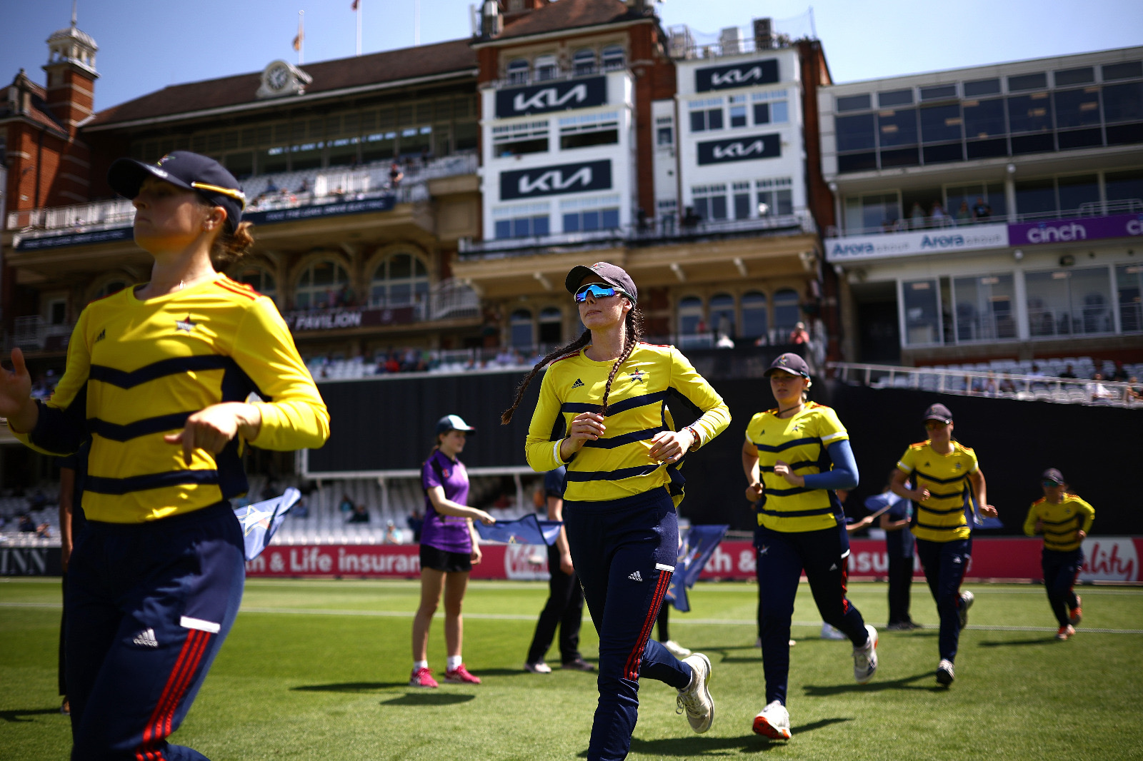 Stars stay unbeaten with impressive win at The Kia Oval